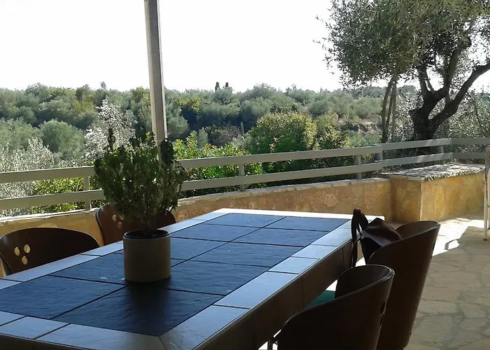 Sunny Hébergement de vacances Kalamata